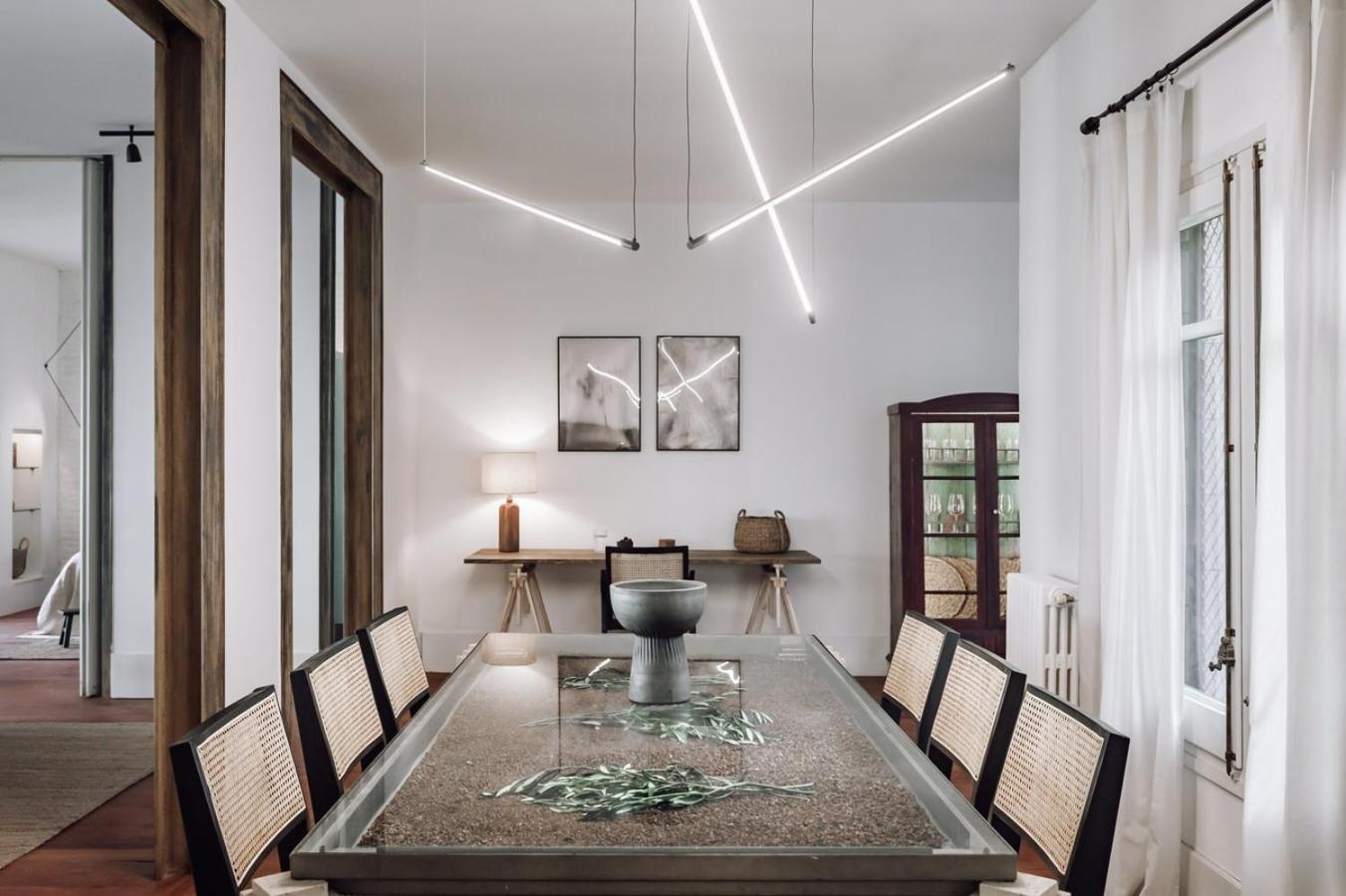 Zuheros - 2 Bedrooms In Eixample Dreta Barcelona