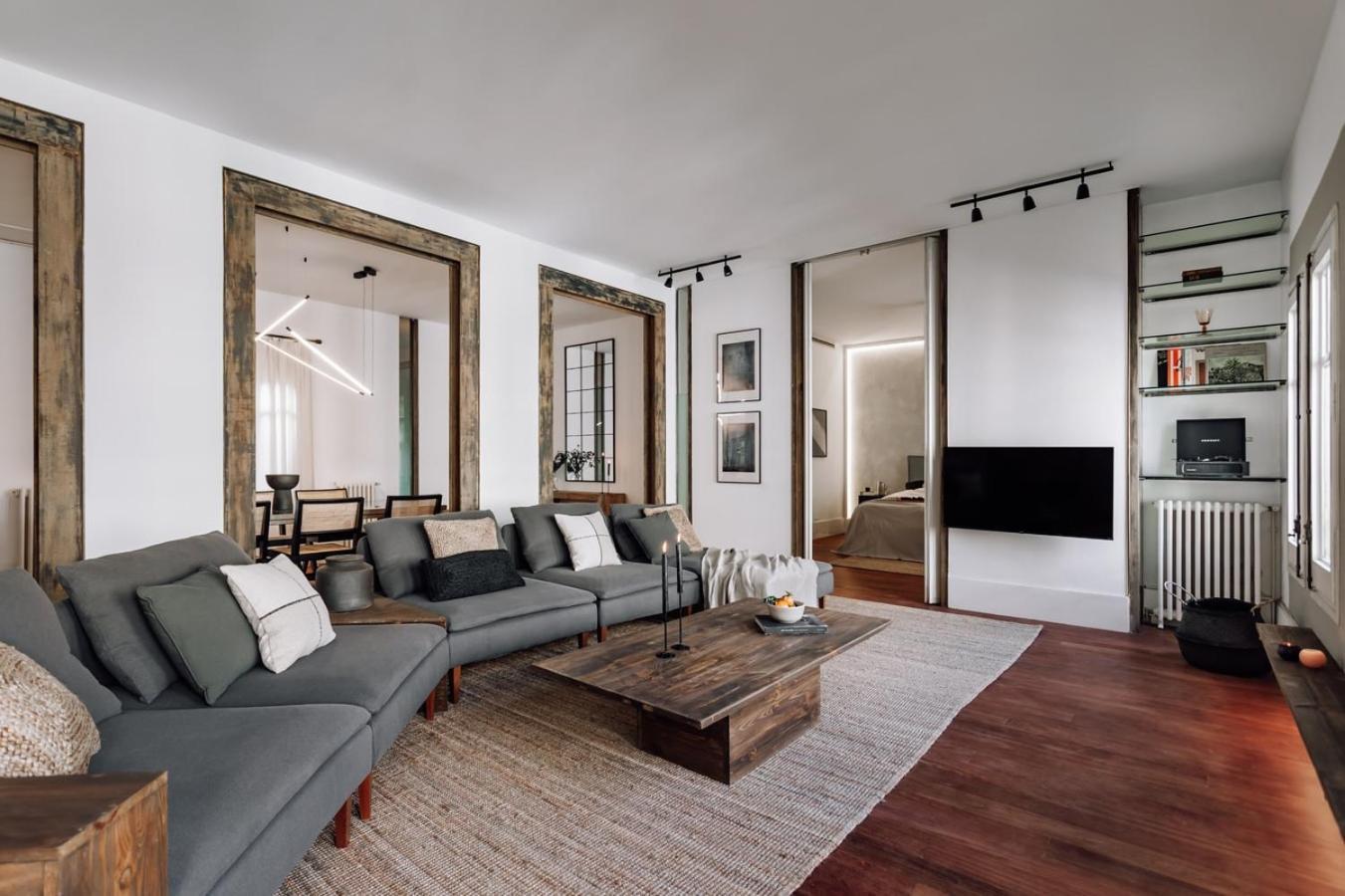 Zuheros - 2 Bedrooms In Eixample Dreta Apartamento Barcelona